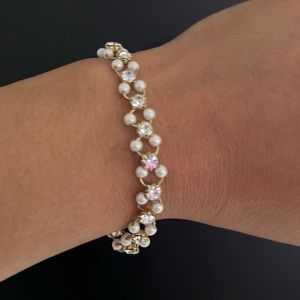 Pearl and stone bracelet